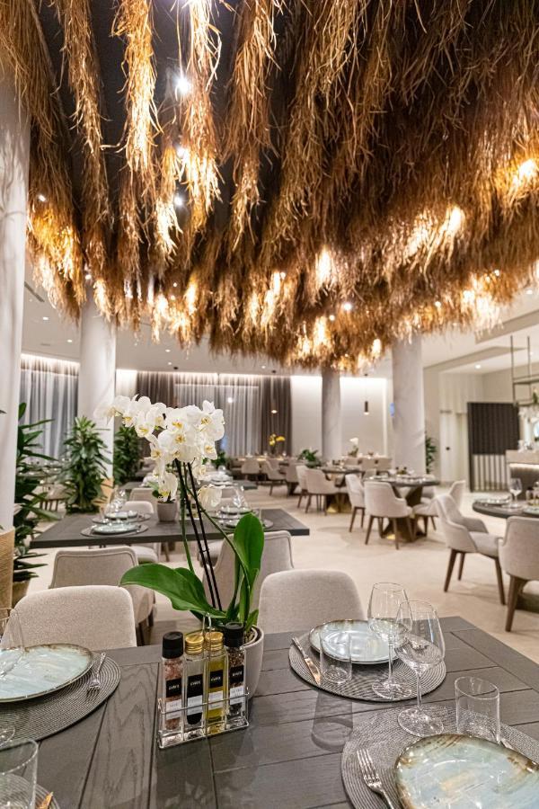 Mazarine Hotel, Vlore, Albania Radhimë Eksteriør billede