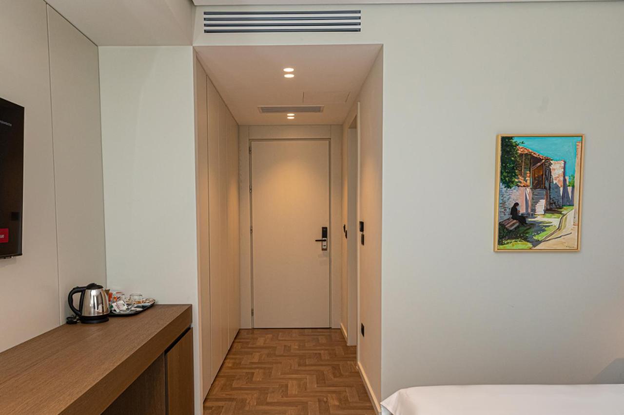 Mazarine Hotel, Vlore, Albania Radhimë Eksteriør billede